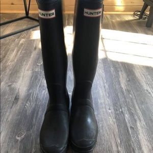 Women’s black tall hunter boots size 9